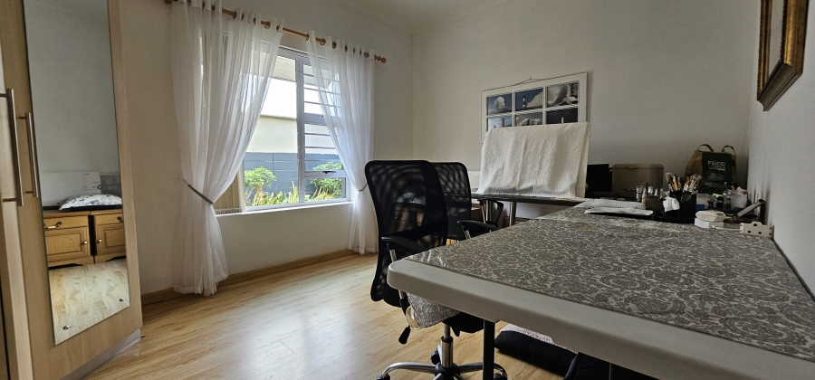 4 Bedroom Property for Sale in Country Club Western Cape
